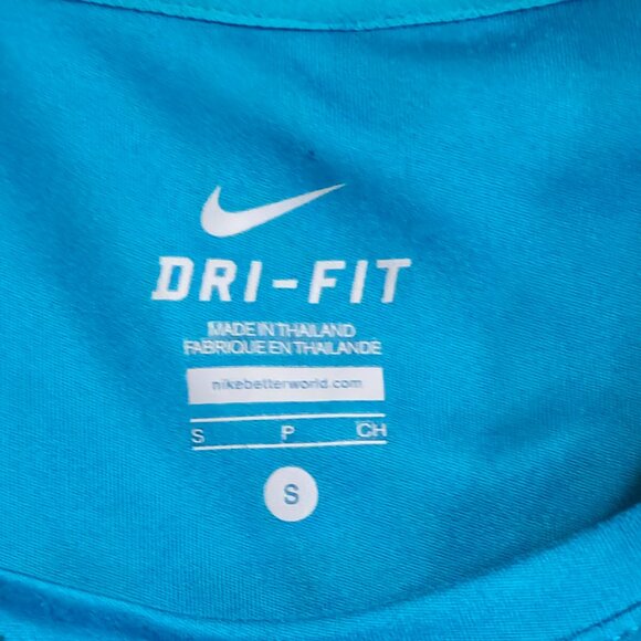 Nike Dri Fit S Shirt Workout - Picture 3 of 5